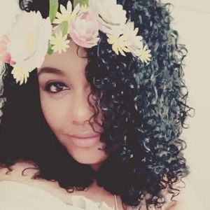 Meet your Posher, Zahara